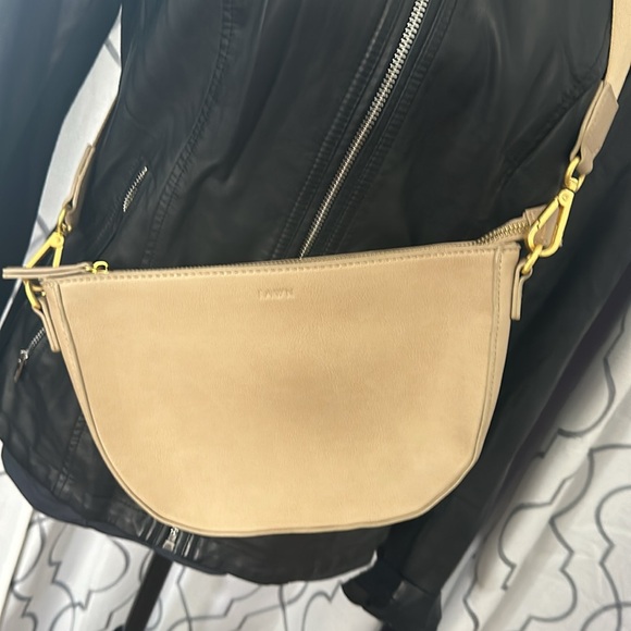 3-way Style Adjustable Crossbody Bag (Like New!!!) - Picture 3 of 8